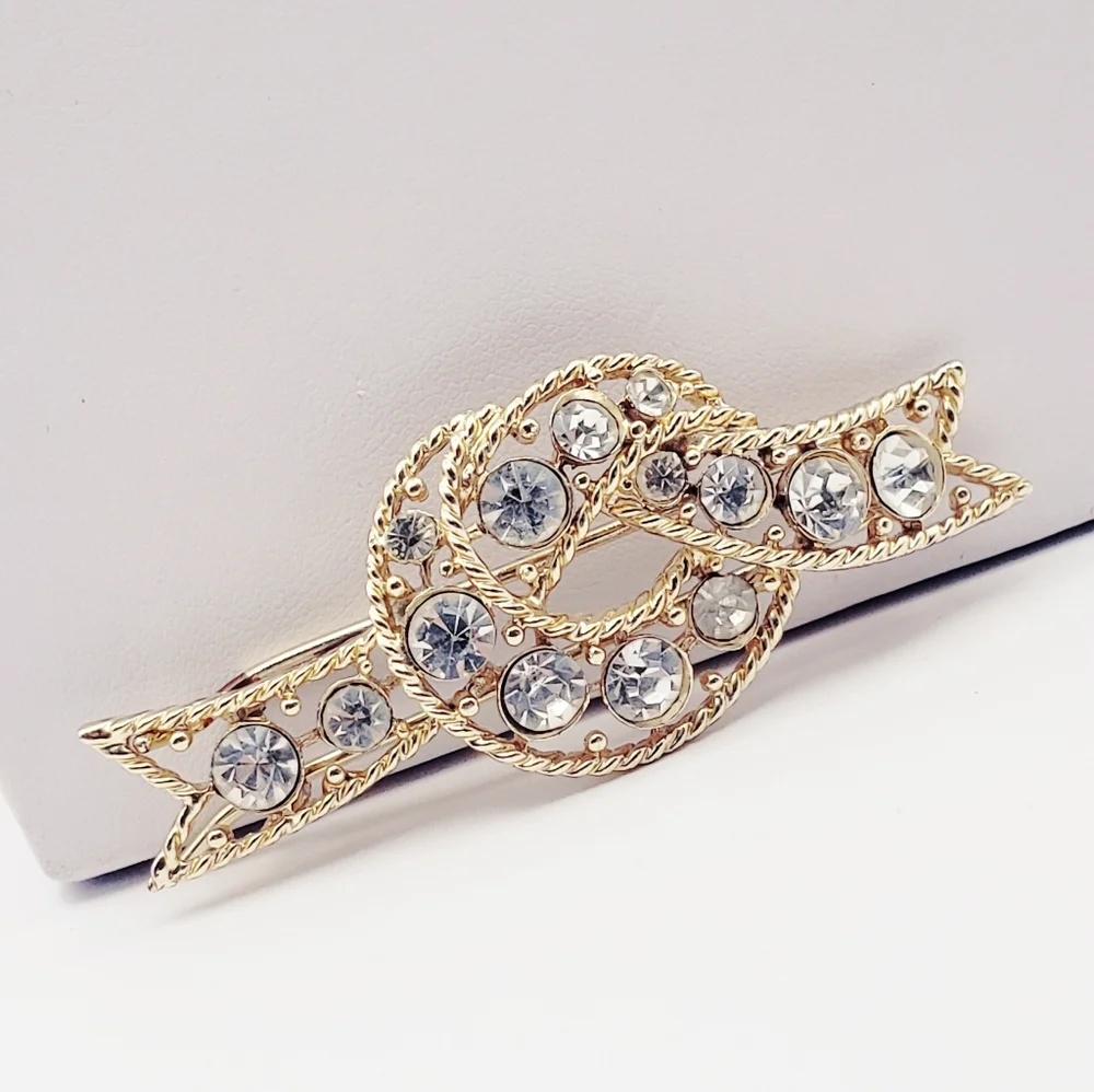 Beautiful Hair Clip Wedding Accessory Fancy Elegant Rhinestones Gold Tone